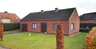 Deze vrijstaande woning is gelegen in een rustige villawijk met diverse voorzieningen in de directe omgeving. De woning is op te frissen wat een...