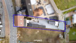 Ruime woning met garage.Op wandelafstand van het centrum Aartrijke vinden we deze woning terug.Indeling als volgt: Woonkamer, uitgeruste...