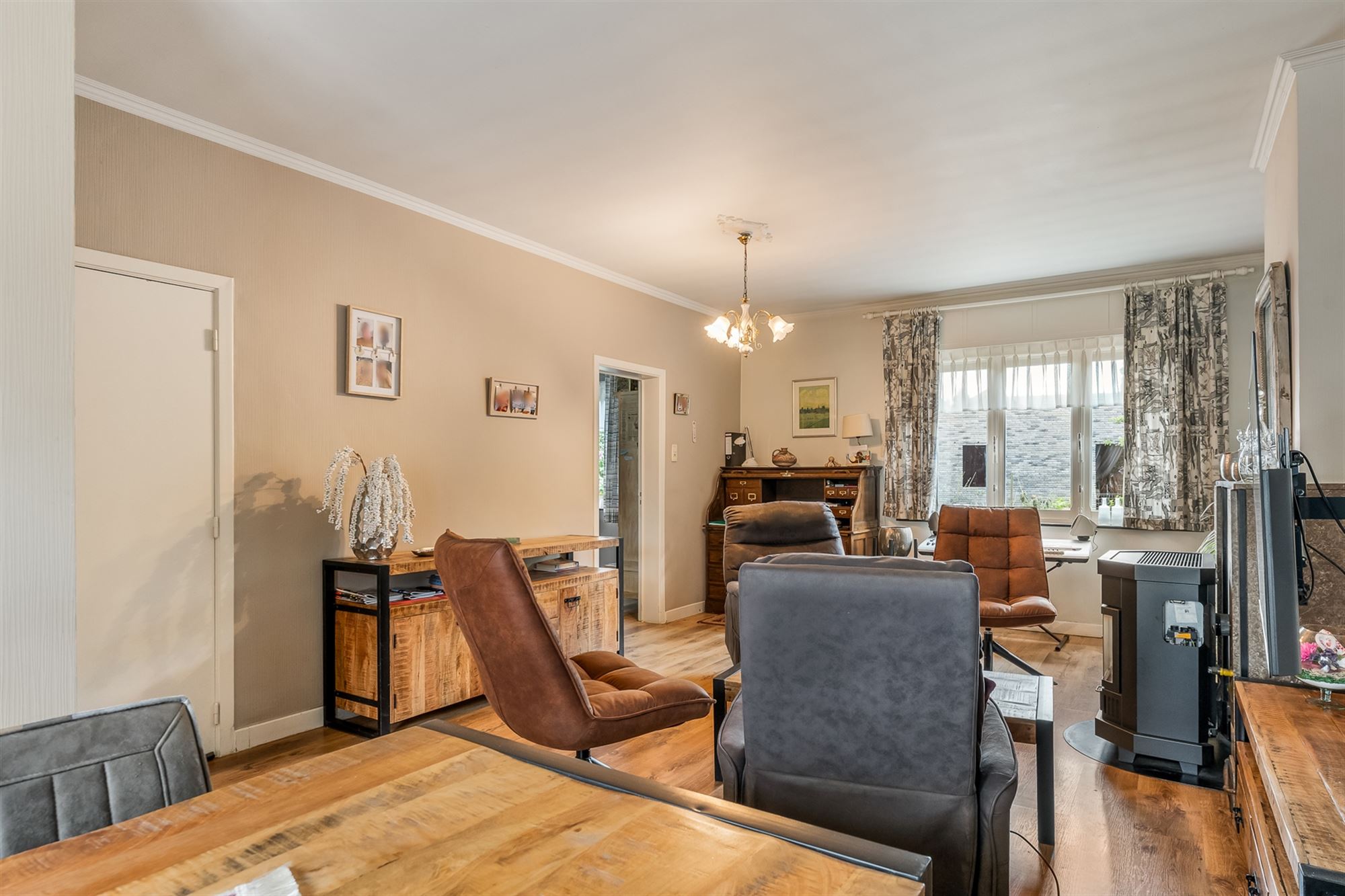 UNIEKE TE RENOVEREN KARAKTERVOLLE LANGGEVELHOEVE UITERST RUSTIG GELEGEN TE OOSTHAM - foto 4