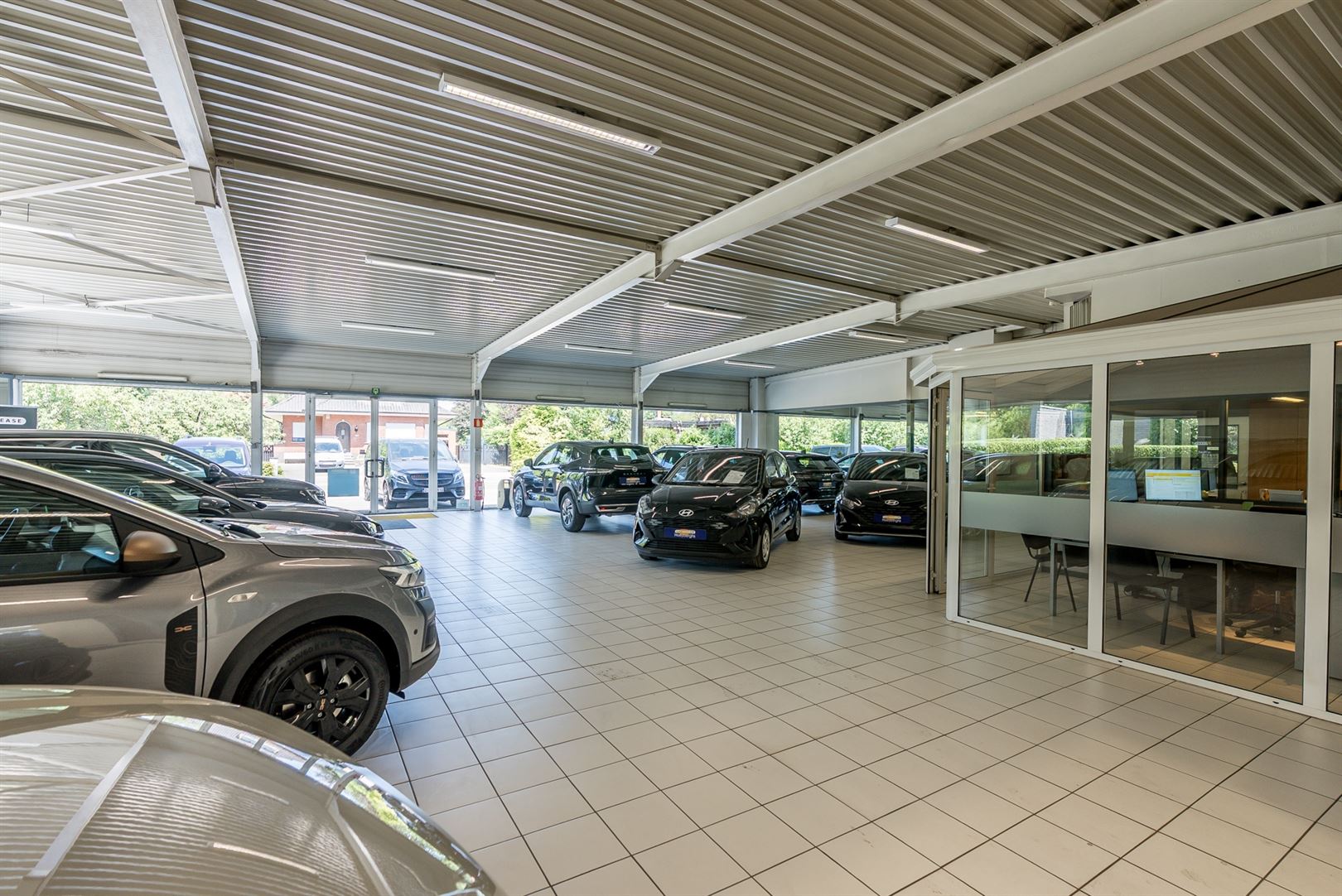 Commercial for sale in Mol - photo 4