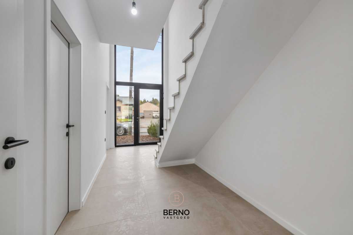 Nieuwbouwwoning met zuidwestgerichte tuin - foto 2