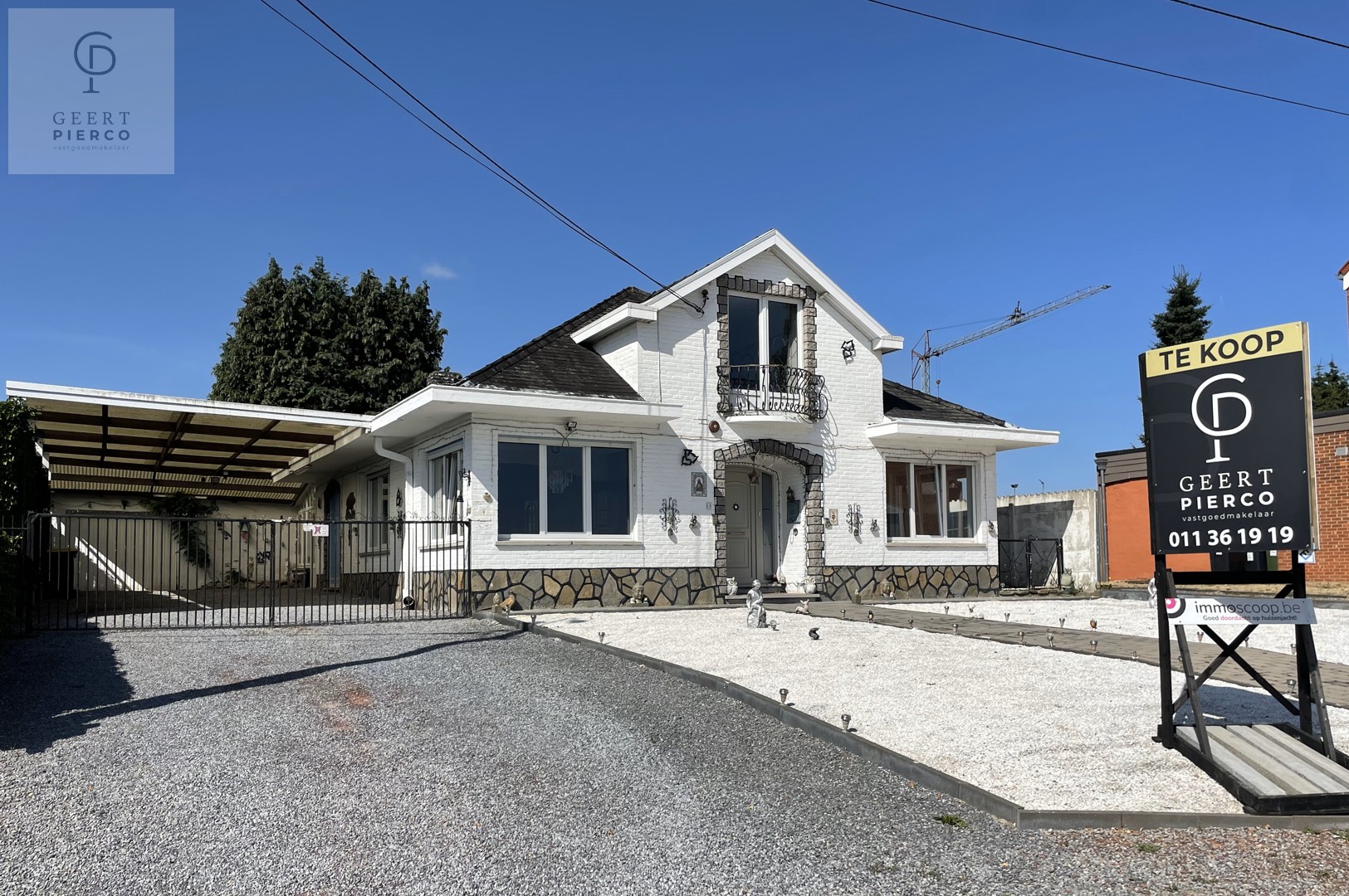 Deze te renoveren woning is gelegen in het landelijke Rumsdorp en dit op slechts enkele minuten rijden van Landen, Zoutleeuw en Tienen. - foto 1