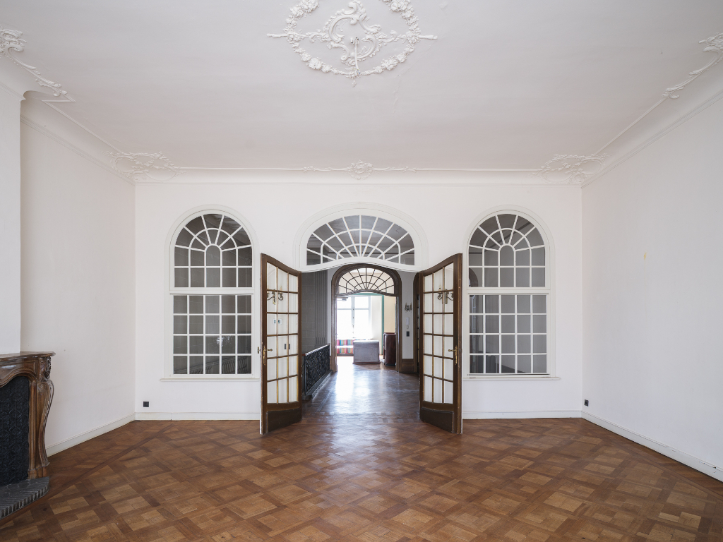 Unieke herenwoning met tuin en garage in neorococostijl nabij Gent-Sint-Pieters - photo 4