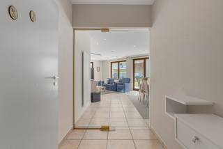 duinkerke: Gelijkvloers appartement te koop in de gegeerde wijk Sint-André.   In de felbegeerde regio Sint-André te Oostduinkerke staat dit...