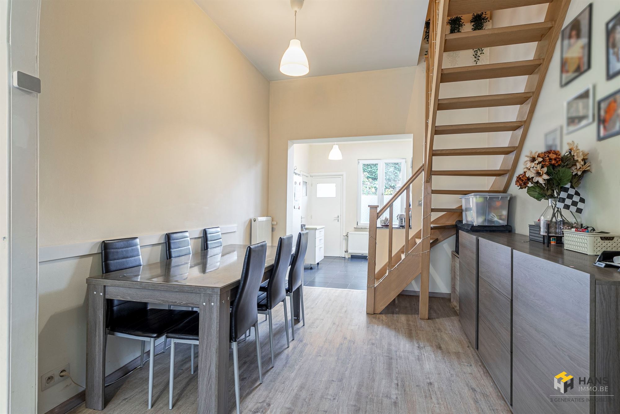 Opbrengsteigendom (148 m²) bestaande uit 2 wooneenheden in Mortsel. - foto 3