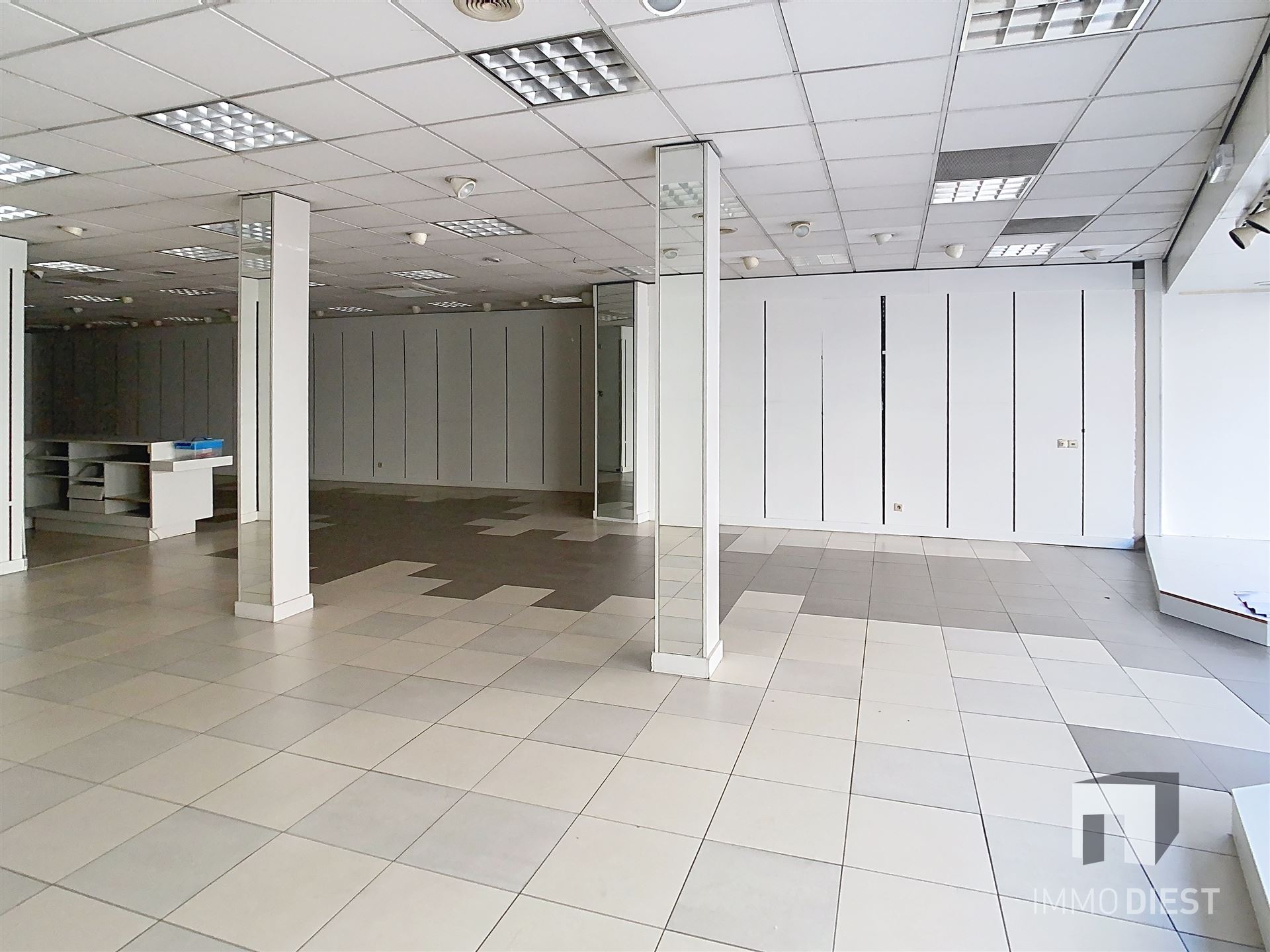 Handelspand met woonst – werken én wonen onder één dak voor slechts € 295.000 - foto 4