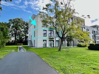 MODERNE ASSISTENTIEWONING op de 1°V met 1 slaapkamer & TERRAS gelegen in het groen op een steenworp van het AZ Sint-Jan & nabij centrum Brugge...