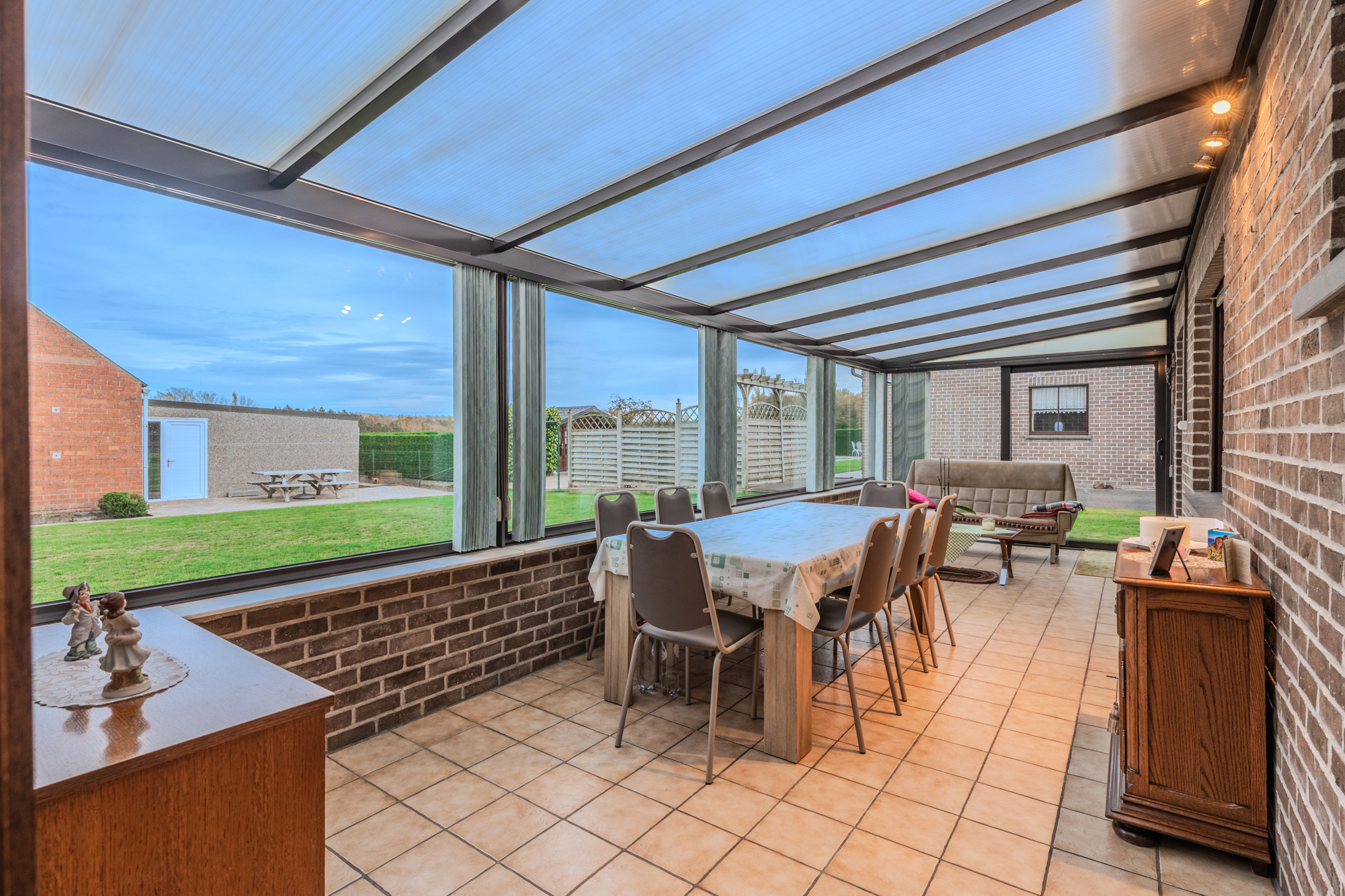 Villa (4 /5 slpk mogelijk) + Werkplaats / Atelier - foto 3