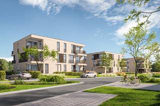 Dit<strong> ruime doorkijkappartement</strong> (116,75m²) op de <strong>tweede verdieping</strong> aan de oostkant van <strong>residentie Albatros</strong> biedt een adembenemend uitzicht op het water aan de noordzijde en het <strong>groene landschap</strong> aan de zuidkant. Dankzij de <strong>grote raampartijen </strong>geniet je de hele dag van overvloedig natuurlijk <strong>licht en een open, luchtige woonervaring.</strong><br /><br />Dit appartement beschikt over <strong>2 slaapkamers en 2 badkamers.</strong><br />Met <strong>terrassen</strong> (11,50m² en 10,70m²) aan beide zijden heb je altijd een <strong>perfecte plek om te ontspannen</strong> en te genieten van de buitenlucht. De <strong>energiezuinige lucht-waterwarmtepomp</strong> zorgt voor een <strong>laag energieverbruik</strong> en optimaal comfort, terwijl de <strong>hoogwaardige, duurzame afwerking</strong> bijdraagt aan een moderne en milieuvriendelijke woonervaring.<br /><br />Parkeren is mogelijk in de <strong>ondergrondse garageboxen of staanplaats.</strong><br /><br />Een ideale keuze voor wie op zoek is naar een luxueus, rustig gelegen appartement met een uniek zicht, vlak bij het centrum van Ingelmunster.