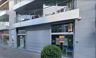 Modern handelsgelijkvloers gelegen op de beste winkelstraat van Waregem ('RITUALS'). Dit pand heeft een oppervlakte van ca. 333 m² en is uitgerust...