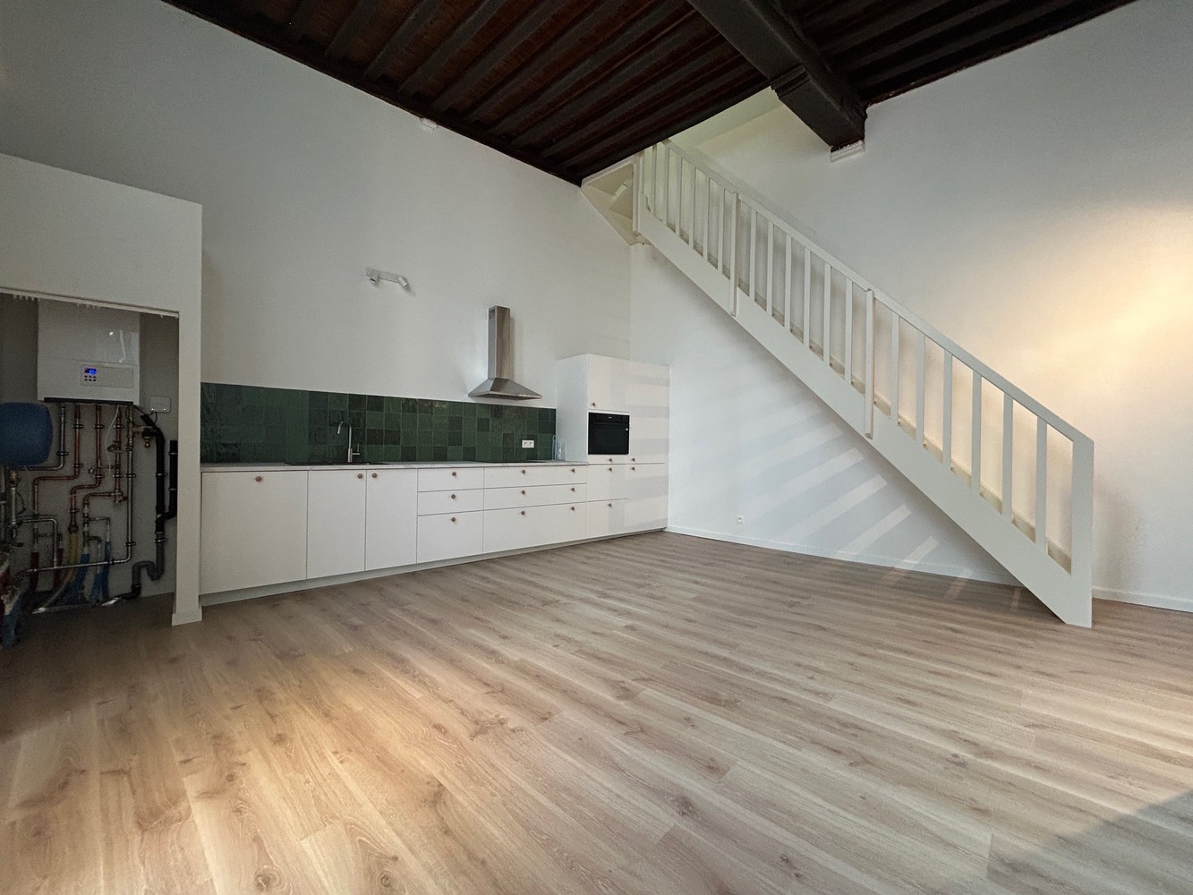 Maison à louer à Anvers avec 3 chambres - photo 2
