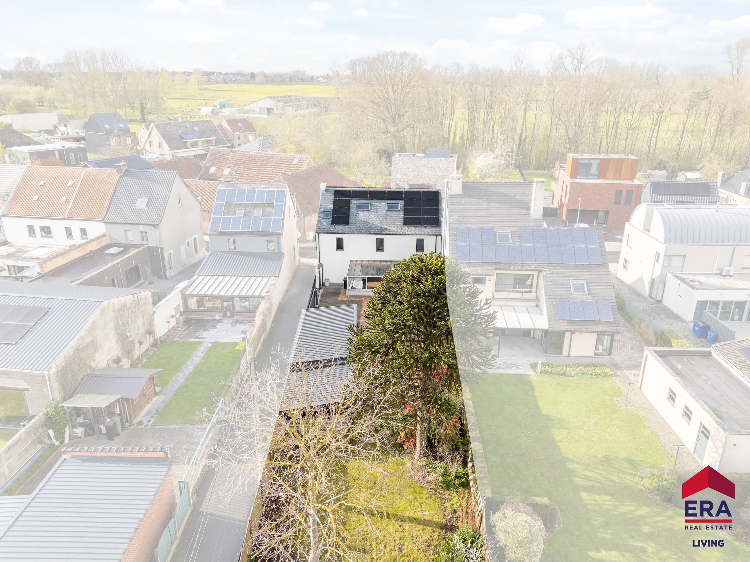 Gerenoveerde gezinswoning met 5 slaapkamers, garage en tuin - foto 4