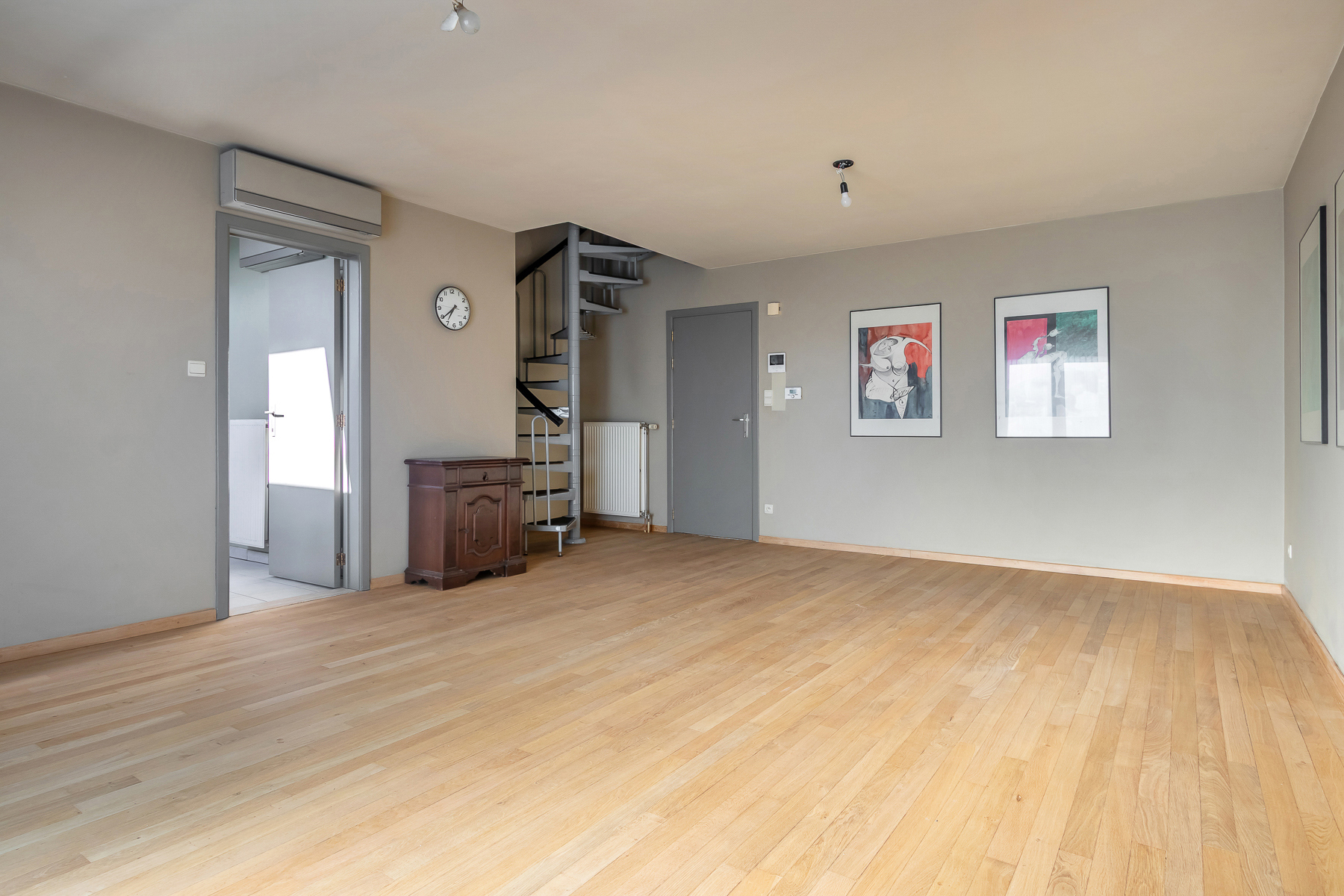 Ruim triplex dakappartement met 2 slaapkamers en EPC B - foto 5
