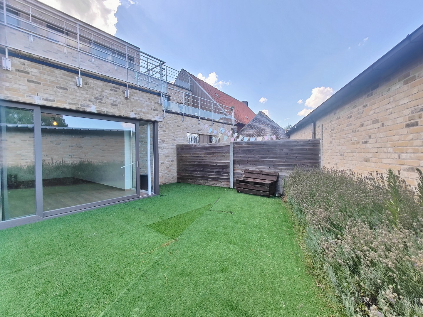 Gelijkvloers appartement met 2 slaapkamers - foto 4