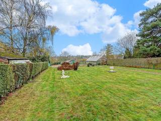 [[ DIT PAND NEEMT DEEL AAN DE ERA OPEN HUIZEN DAG OP 6/12 VAN 13:00 TOT 14:00 ]]Deze woning, gebouwd in 1991 is zeer gunstig gelegen op een terrein...