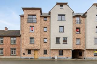 Dit energiezuinig appartement met 2 slaapkamers geniet van een uitstekende ligging in het centrum van Geel. Alle voorzieningen zoals winkels,...