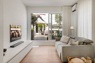 Ben je op zoek naar een kwalitatief afgewerkt en instapklaar appartement in hartje Antwerpen? Deze prachtige duplex op de vierde en vijfde...