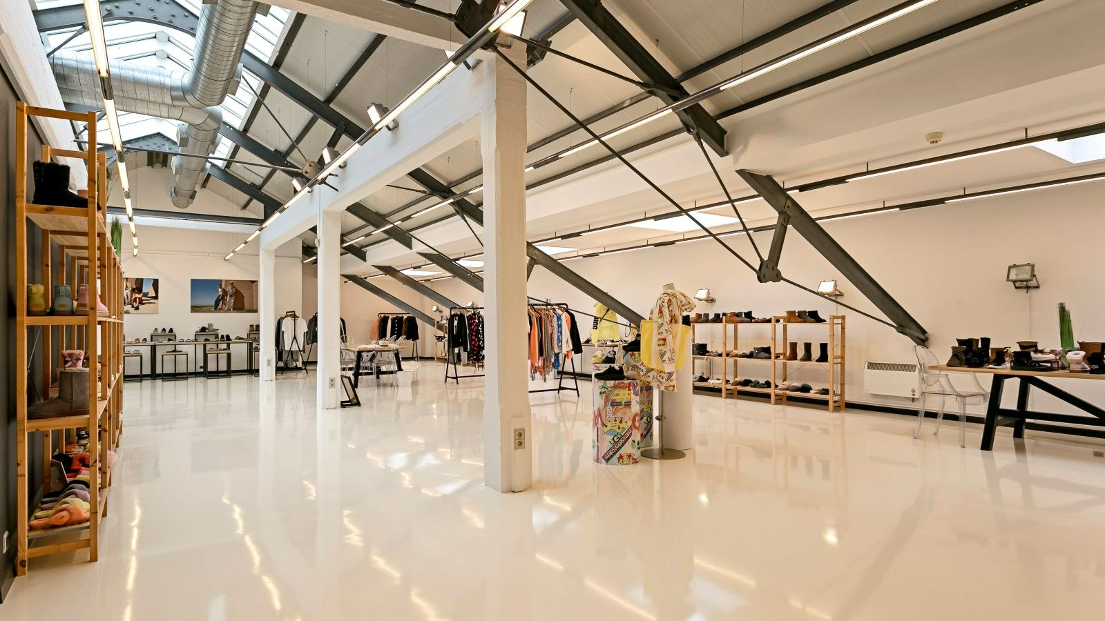 Commercial à louer à Anvers - photo 1