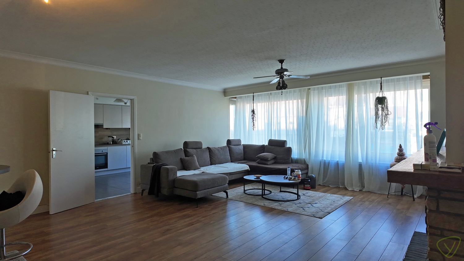 Lichtrijk en ruim 3-slaapkamerappartement op centrale ligging - foto 4