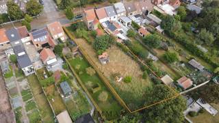 Perceel met halfopen woning + bouwgrond ideaal voor projectgrond voor 1 of 2 woningen met perfecte oriëntatie op topligging in de buurt van...