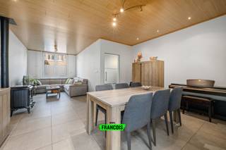 Op een uiterst gunstige ligging, vlak bij belangrijke invalswegen en op wandel- en fietsafstand van het bruisende centrum van Roeselare, bevindt...