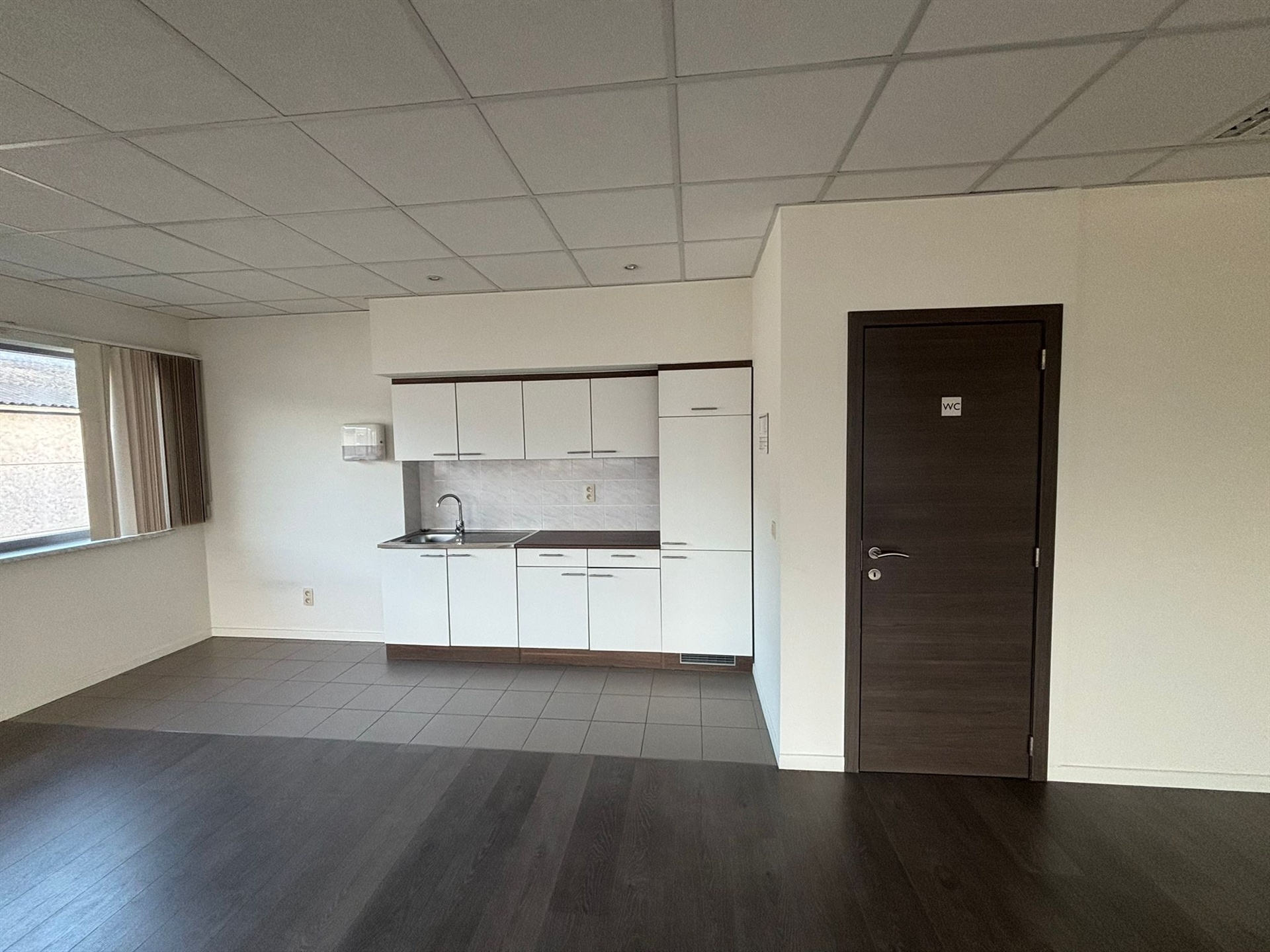 Ruime kantoor/bureauruimte te Merchtem  - foto 2