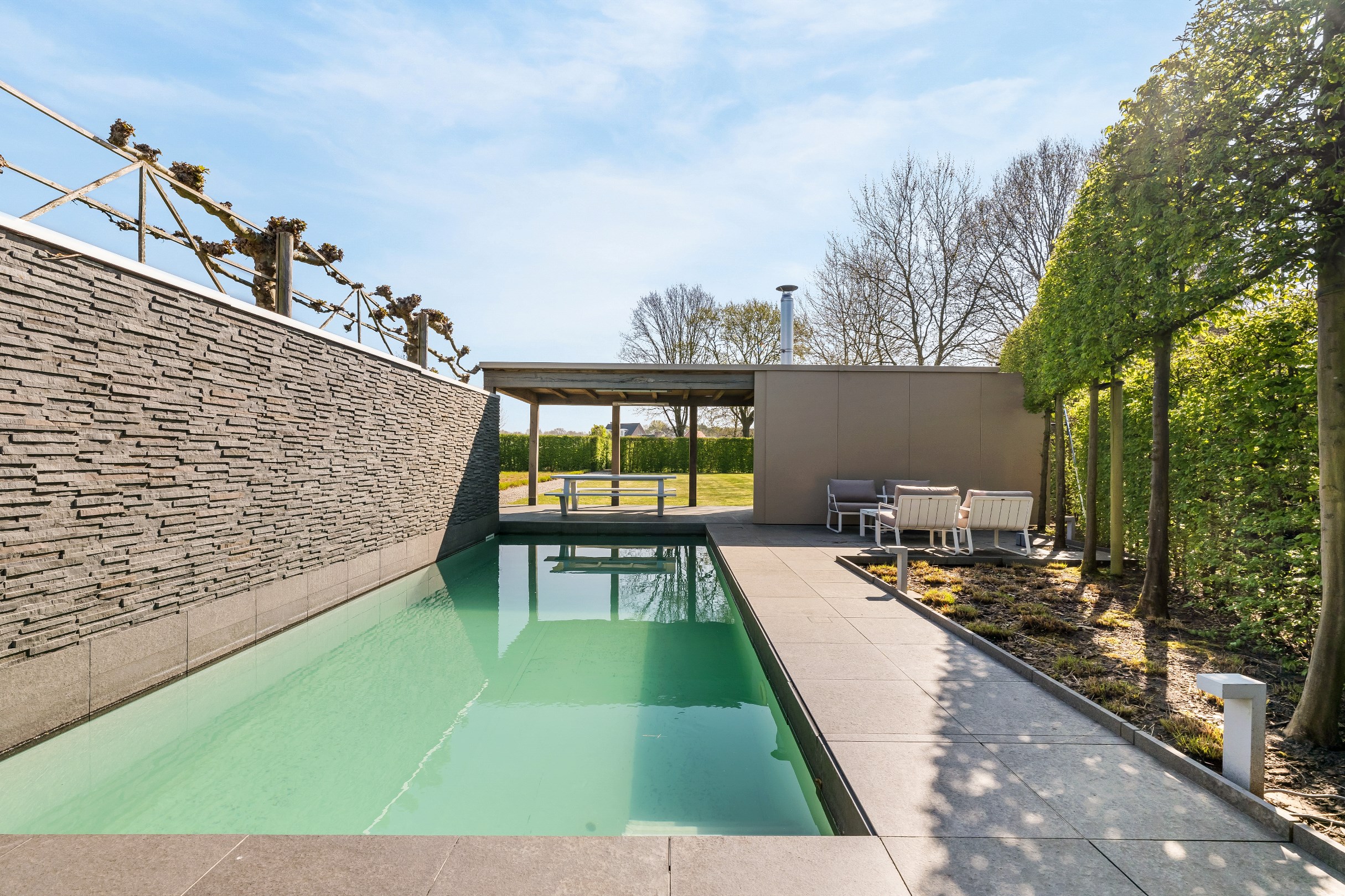 Villa élégante avec piscine extérieure, espace bien-être et bureau/cabinet sur 3.140 m² à Dessel. - photo 3