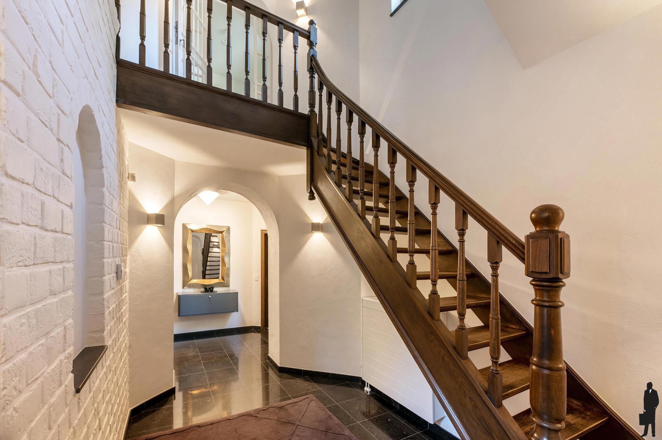 Exclusieve mediterraanse villa met 3 slaapkamers, 3 badkamers en parktuin op 3.805 m² - foto 5