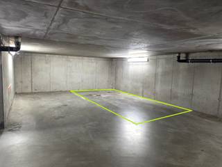 Deze staanplaats is gelegen in het privatieve gedeelte van Residentie Castello te Tielt met name in de Stationstraat 1. Comfort gegarandeerd, want...