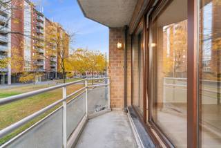 Cet appartement prêt à emménager et bien entretenu bénéficie d'un emplacement privilégié au cœur de Louvain. Il est idéal pour ceux qui...