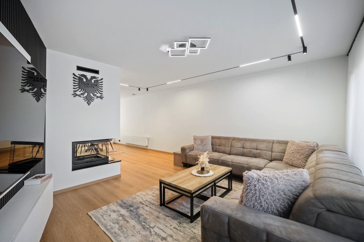 GERENOVEERDE WONING MET MAGAZIJN! - foto 4