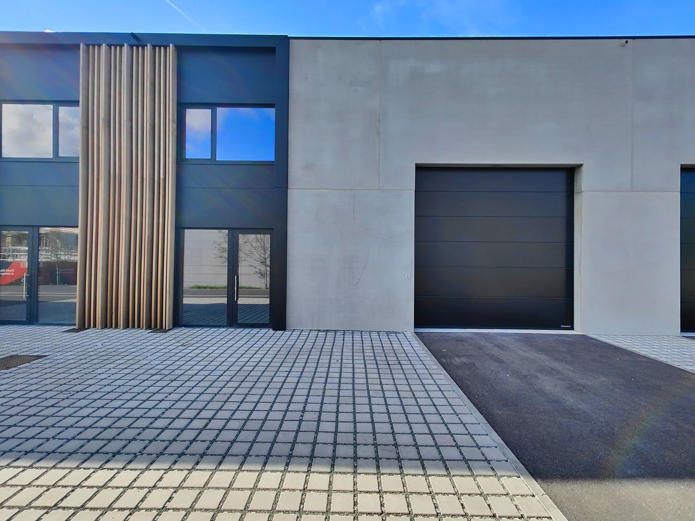 NIEUWBOUW KMO-UNIT VAN 208 M² IN OUDENBURG - photo 3