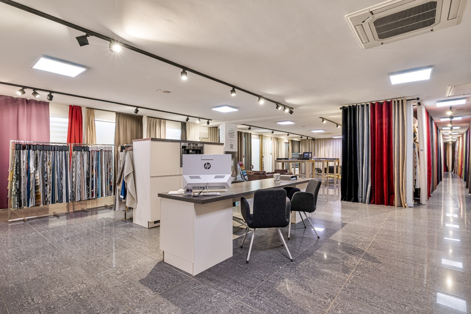 Handelspand met garage op toplocatie (Huurkoop mogelijk) - foto 5