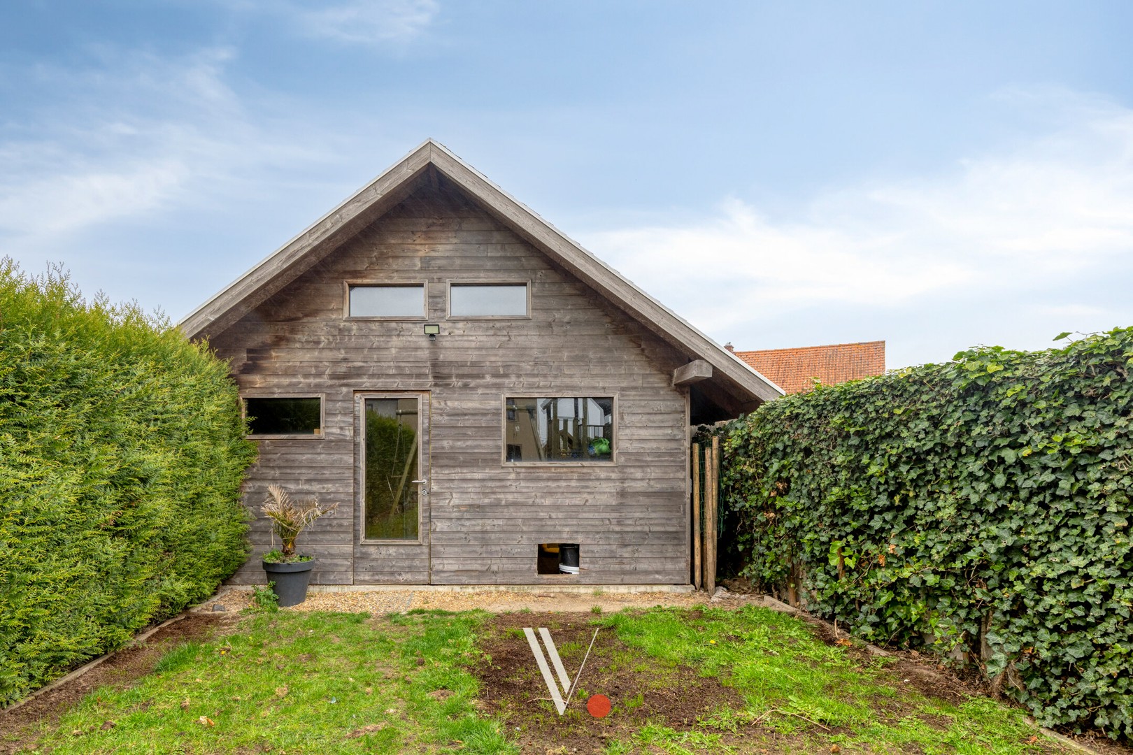 Gerenoveerde halfopen woning met tuin en carport in Ingelmunster - foto 4