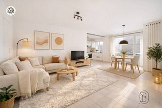 Appartement 1 chambre à rafraîchir situé près du centre de Renaix, idéal pour les jeunes couples ou comme investissement !Cet appartement d'environ...