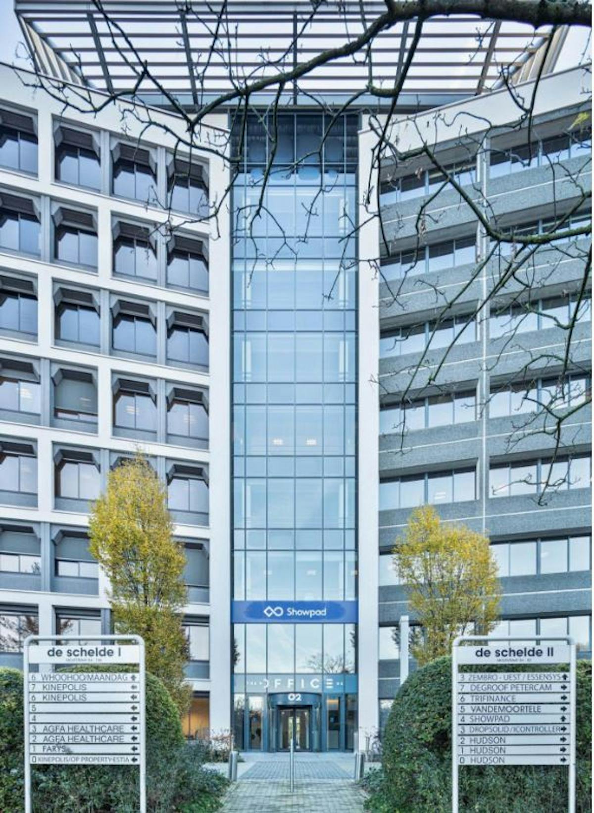 Offices (204 m² - 1,188 m²) near exit E17 in Ghent - photo 2