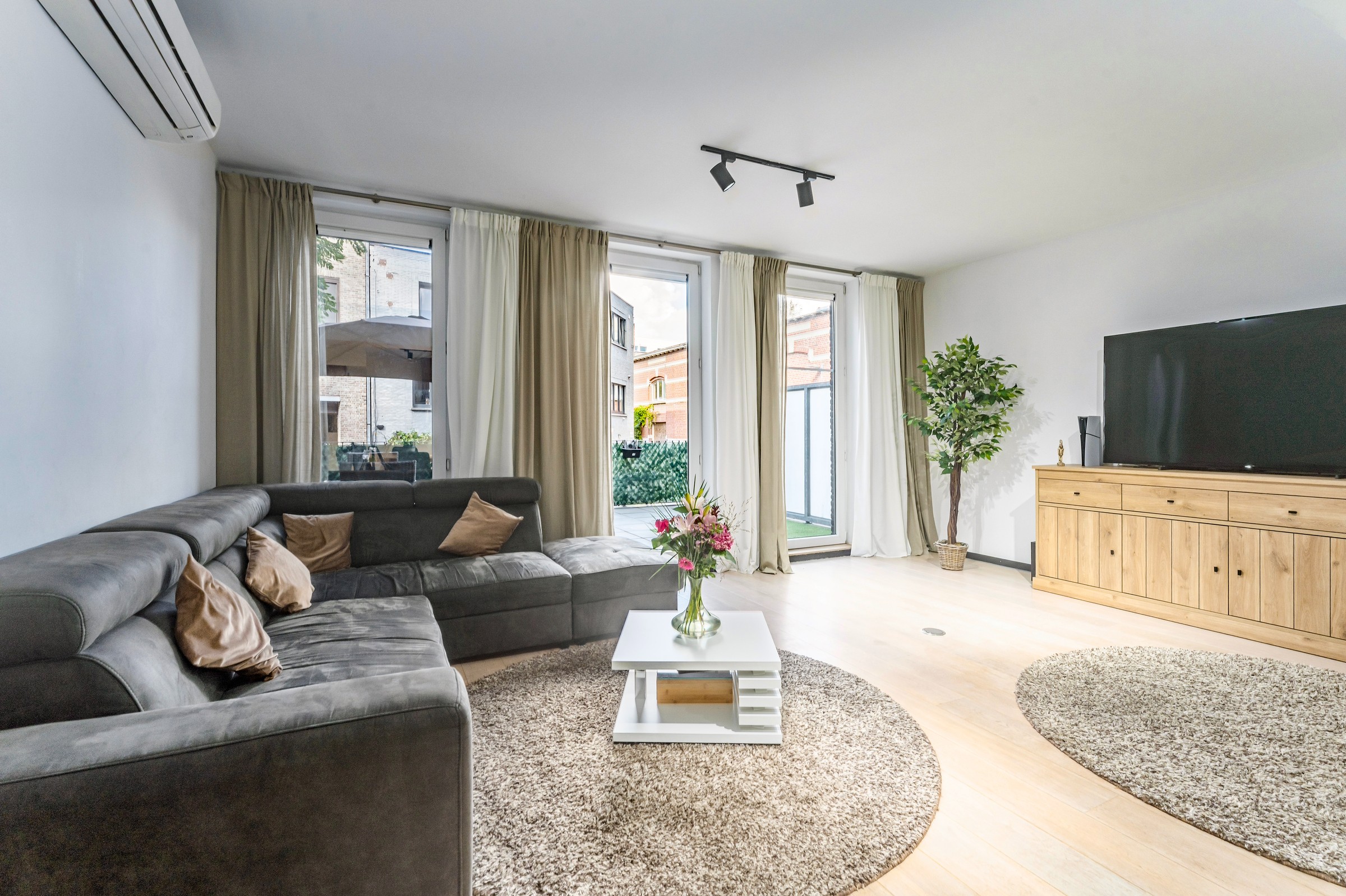 Ruim appartement van 108 m² te koop in het centrum van Kortrijk - foto 4