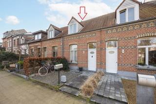 Instapklare en volledig gerenoveerde woning met zuidtuin in Mariaburg (Brasschaat)In een rustige en gegeerde woonomgeving in Mariaburg (Brasschaat)...