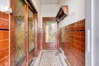 Leuke te renoveren woning nabij de stadsringVernieuwde ramen (voorgevel)Renovatie verplichtingOp wandelafstand van de Vaart en centrum...