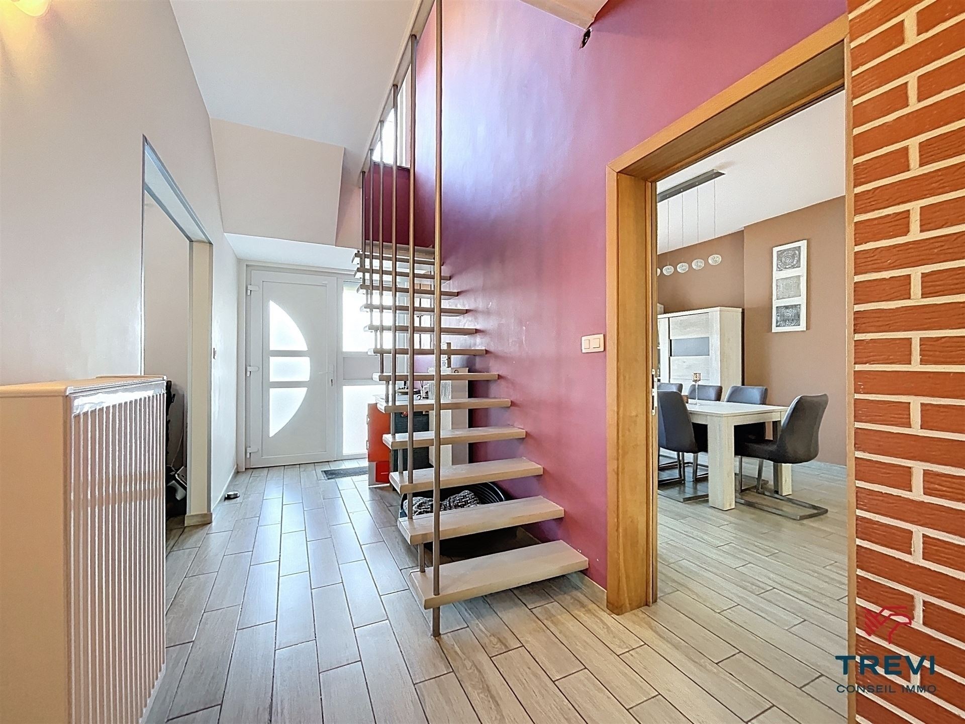 SOUS OPTION Grande maison toute rénovée avec joli jardin  - photo 4