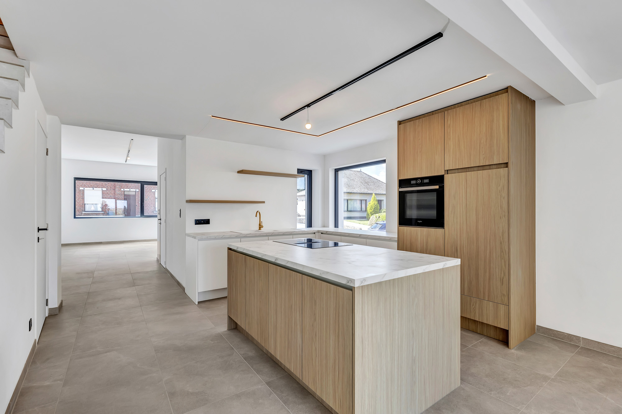 Volledig gerenoveerde woning met 3 slpks en tuin - foto 3