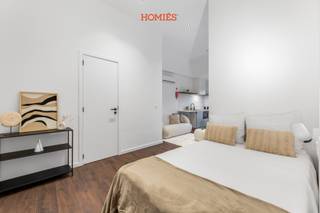 Deze gezellige en comfortabele woonst op de gelijkvloerse verdieping maakt deel uit van een authentiek gebouw met mooie uitstraling dat in...