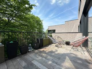 Idéalement situé, à proximité du bois de la cambre et de l’hippodrome de boisfort, au 3e étage d'un immeuble récent de 2018, nous vous proposons...