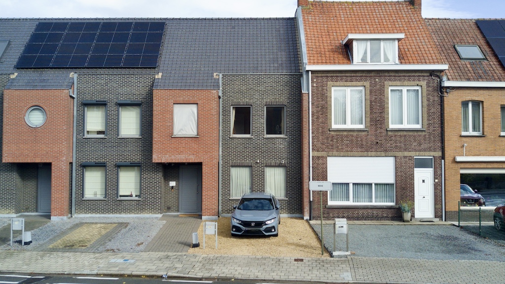 Maison à vendre à Waarschoot avec 3 chambres - photo 1