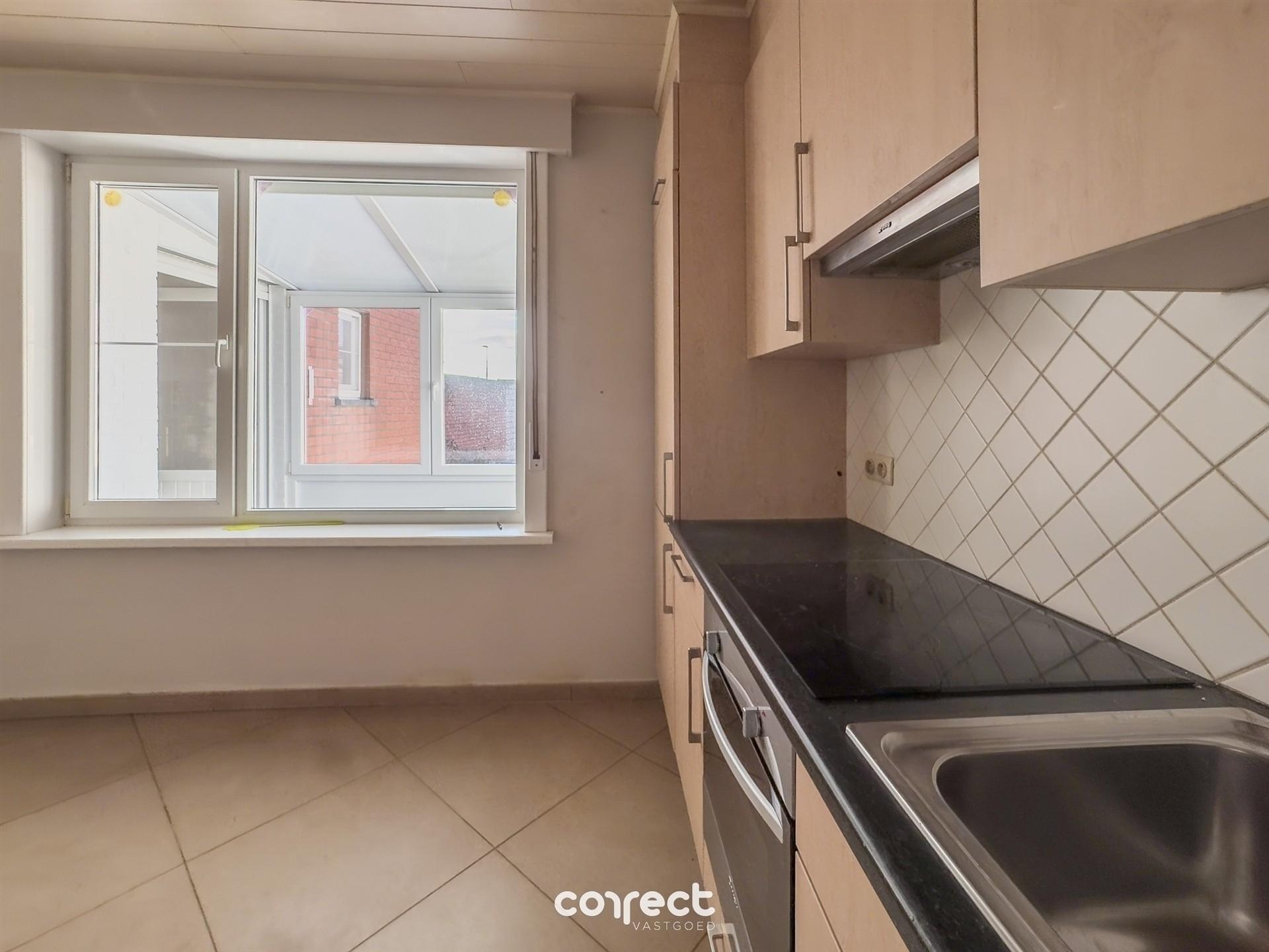 Ruime woning met garage. - foto 5
