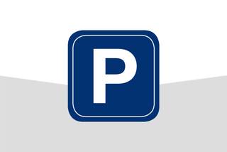 Ondergrondse autostaanplaats, met beveiligde poorten, geen elektrische laadpaal.