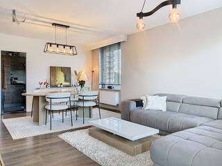 Dit lichtrijk, instapklaar appartement bevindt zich op de 5de verdieping van de Bosuilbuilding.Het beschikt over een living met langs drie zijden...