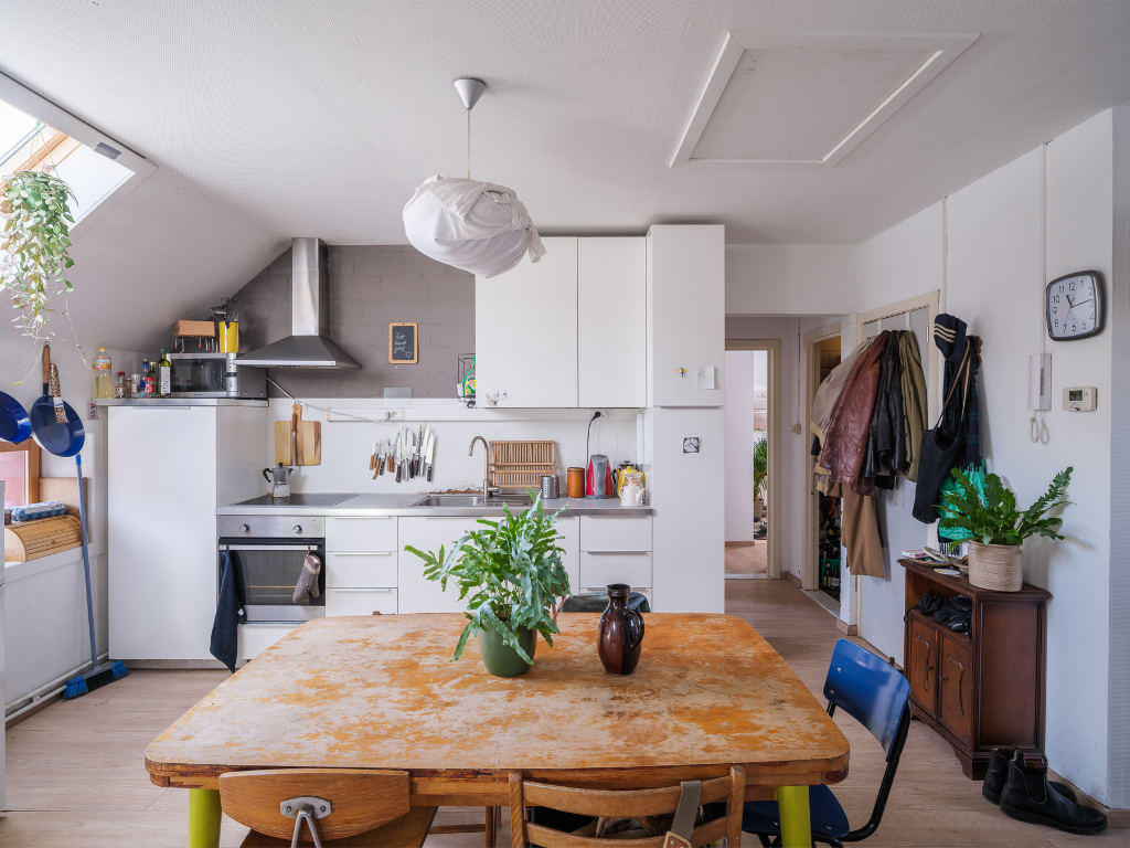Opbrengsteigendom met 4 studentenkamers en 2 appartementen nabij het Rabot en de Tondeliersite - photo 3