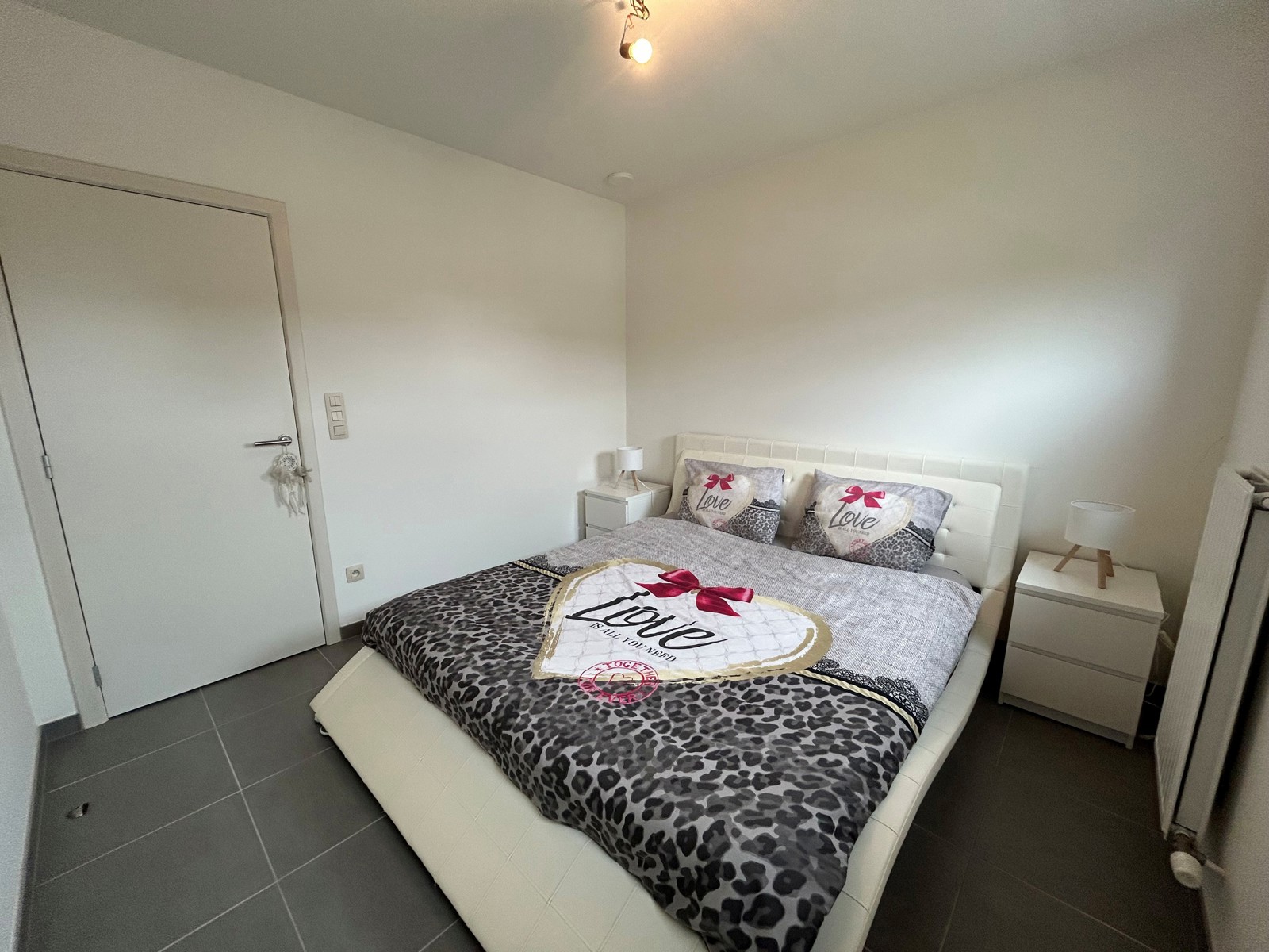 Duplex appartement met 3 slaapkamers, terras en parking - foto 5