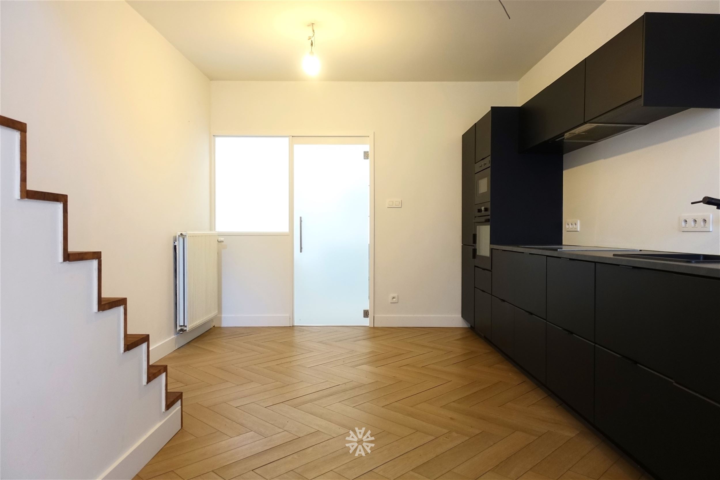 Gezellige rijwoning met terras te huur in Wondelgem - foto 2